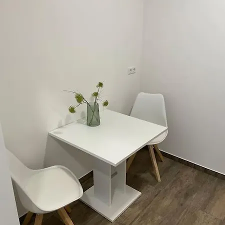 Einzimmerwohnung Auf Hofstelle Nordsehl