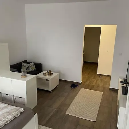Einzimmerwohnung Auf Hofstelle